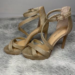 Gianni Bini Corielle Glitter Ankle Strap Strappy Platform Sandals